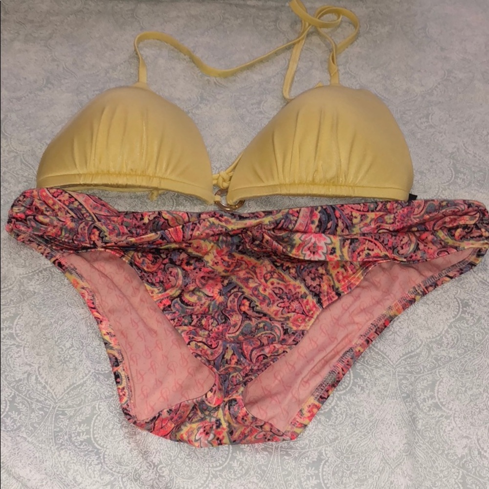 Bathing suit